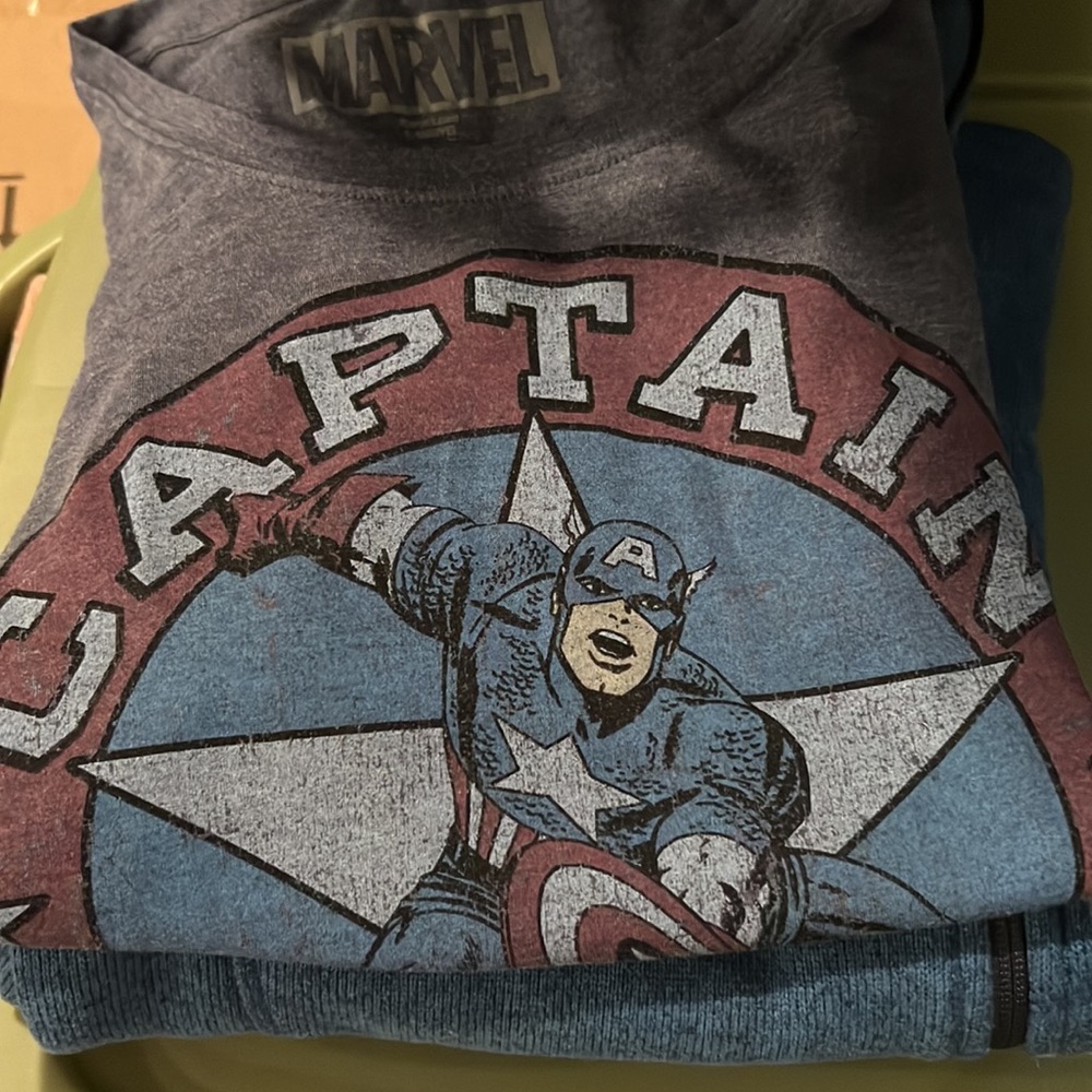 Marvel - Picture 7 of 7